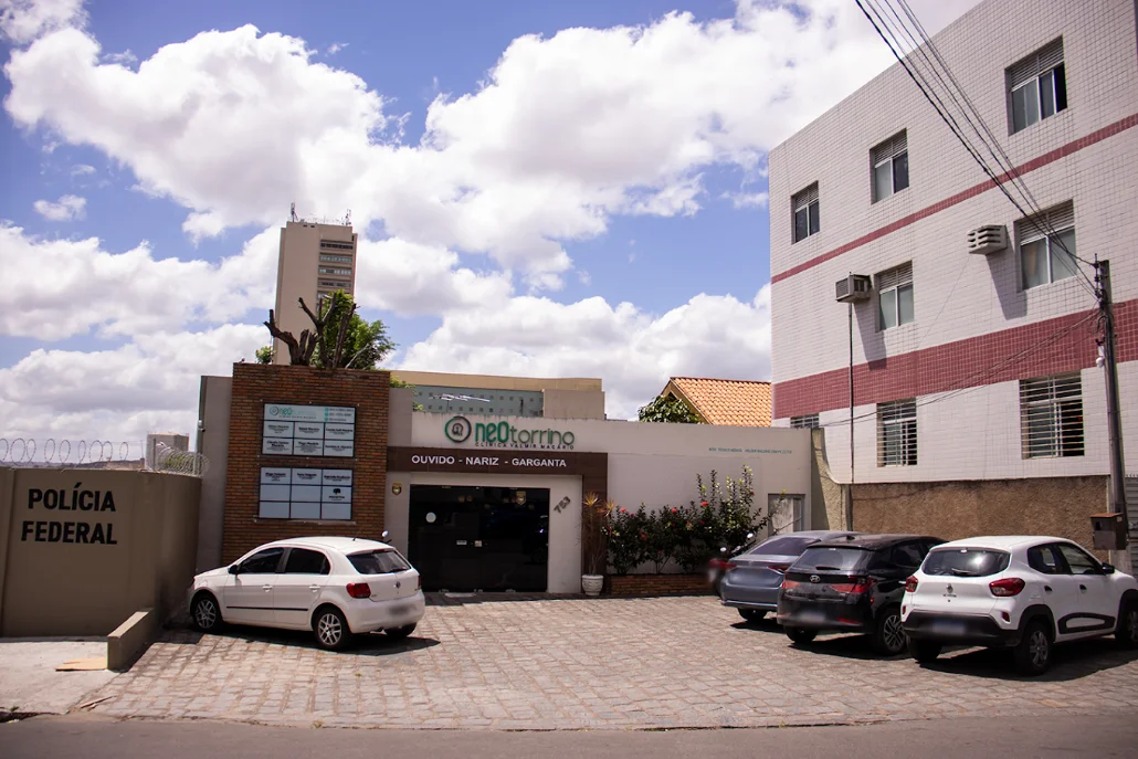 Estrutura e consultorios da clinica Neotorrino
